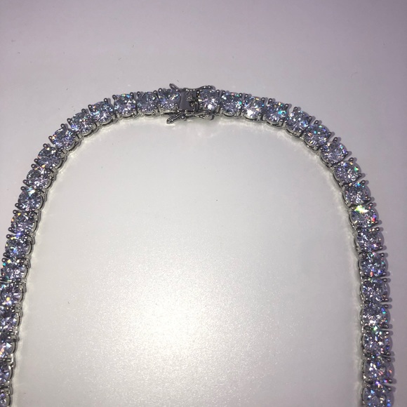 18k 75ct Tennis Necklace - Picture 7 of 13